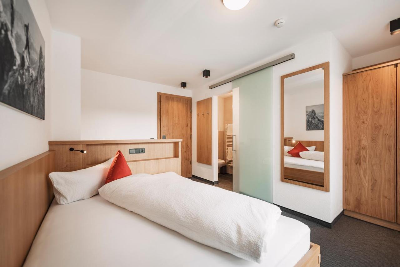 Apart Garni St Martin - Silvretta Card Premium Betrieb กัลเทือร์ ภายนอก รูปภาพ
