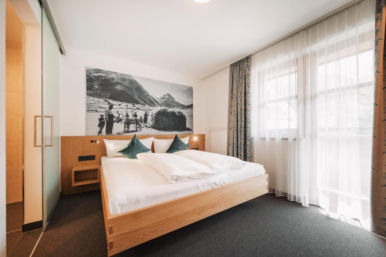 Apart Garni St Martin - Silvretta Card Premium Betrieb กัลเทือร์ ภายนอก รูปภาพ